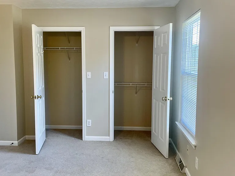 194 Mulberry Cir #1 — Photo 16