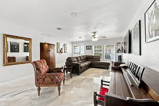 1330 White Rock Dr — Photo 4