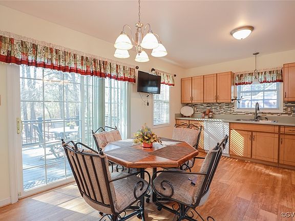 4th image of 1740 W Ln