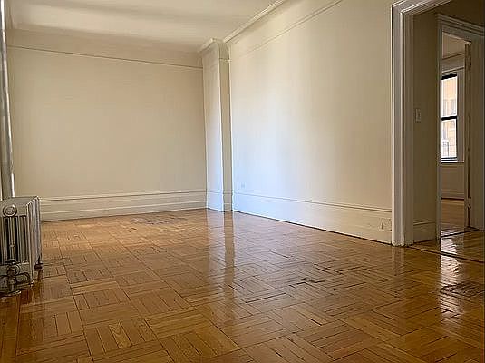 3rd image of 3647 Broadway APT 4G
