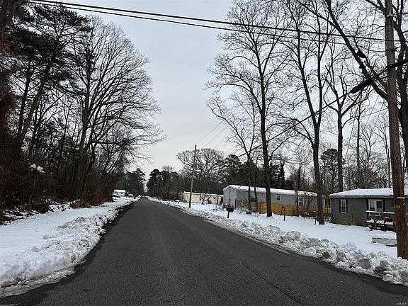 4th image of 7501 Magnolia Dr