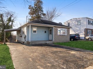 1819 Delmar Dr, Folcroft, PA 19032