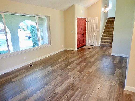 5th image of 3724 Thousand Oaks Dr