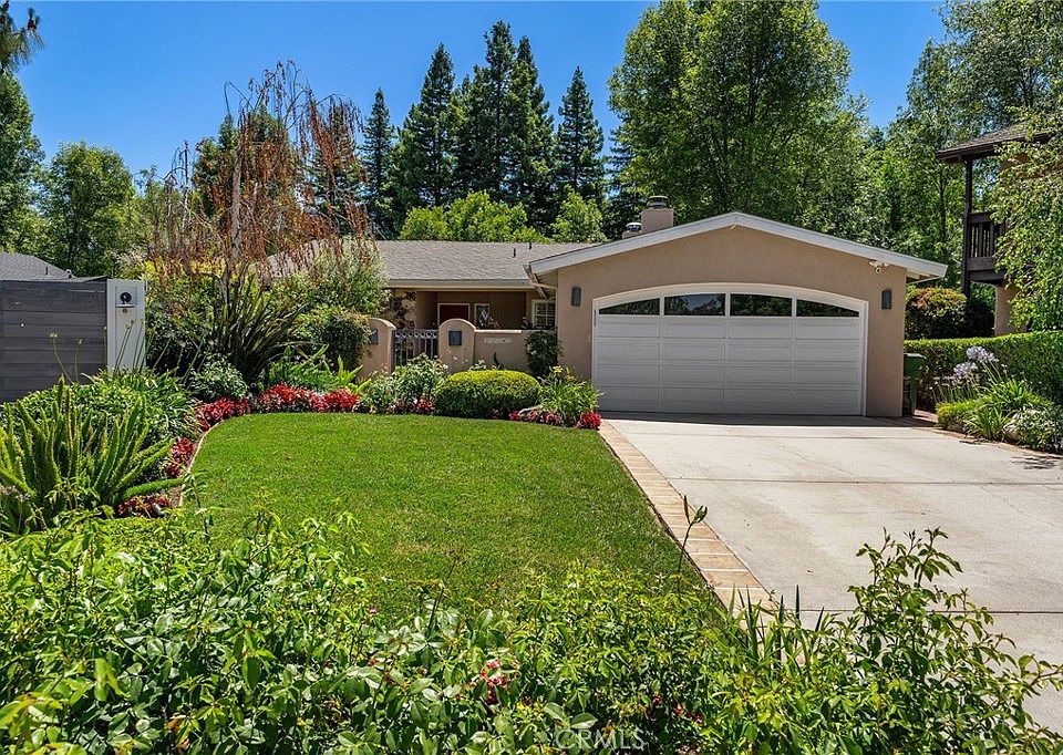 1st image of 23342 Gonzales Dr