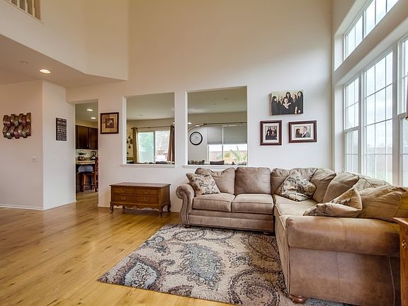 3rd image of 10132 Vista Laurel Pl