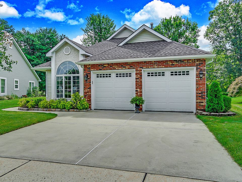 Beautiful Golf Course Home