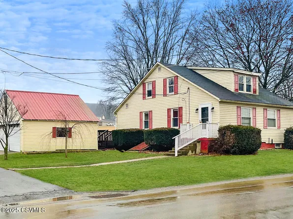 118 Kreamer Ave, Middleburg, PA 17842
