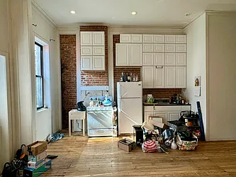 Rented by Evergreen Realty & Investments