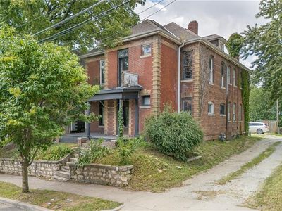 610 N 11th St, Saint Joseph, MO, 64501