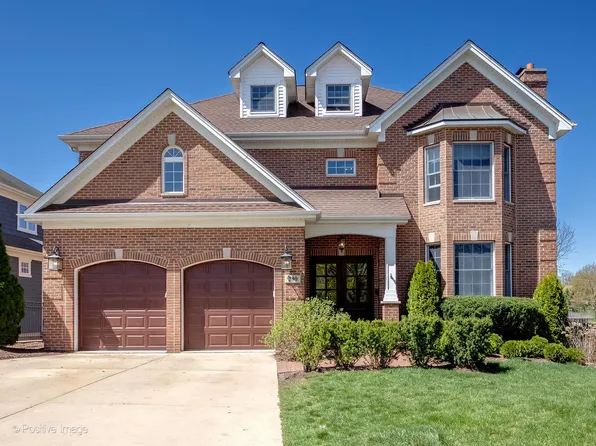 230 Middaugh Rd, Clarendon Hills, IL 60514