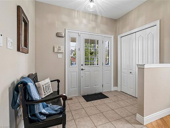 4th image of 704 Russel Ct