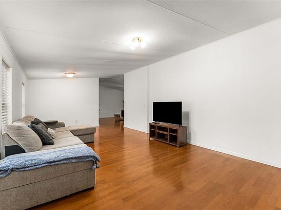 5th image of 13519 SW 89TH TERRACE