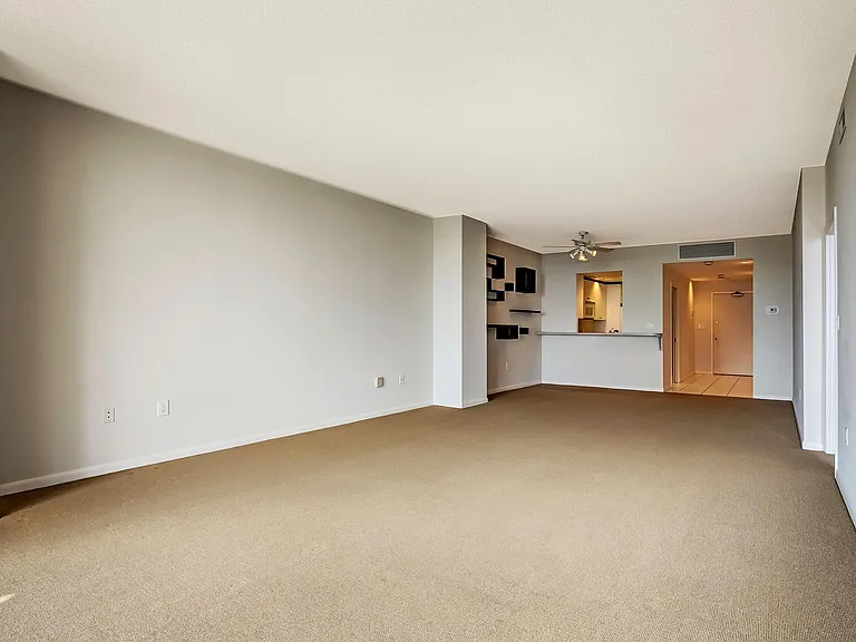 1 Beach Dr SE #2109 — Photo 6