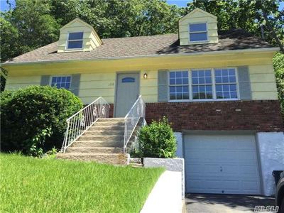 188 Vernon Valley Rd, East Northport, NY, 11731