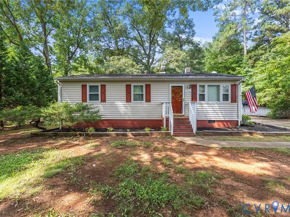 13107 Five Forks Rd, Amelia Court House, VA 23002