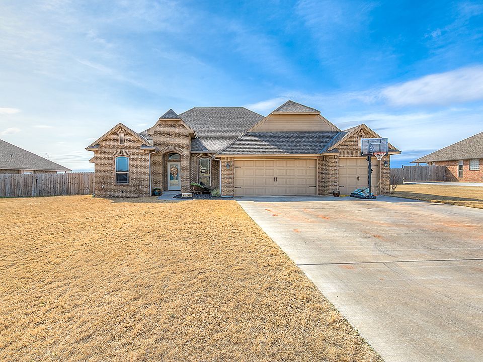 1st image of 3462 Eastridge Cir NE