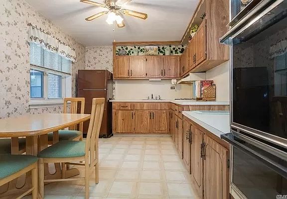 3rd image of 31-90 140th St APT 2E