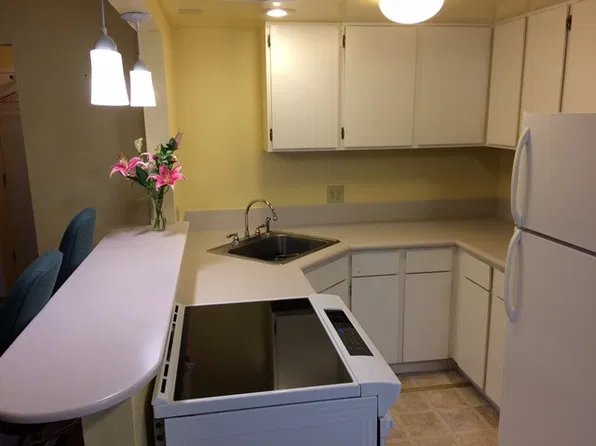 1301 Iowa St #16B, Ashland, OR 97520