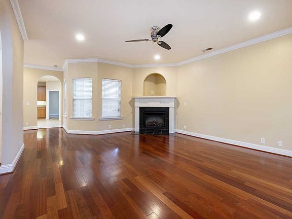 2nd image of 5967 Cottingham Dr