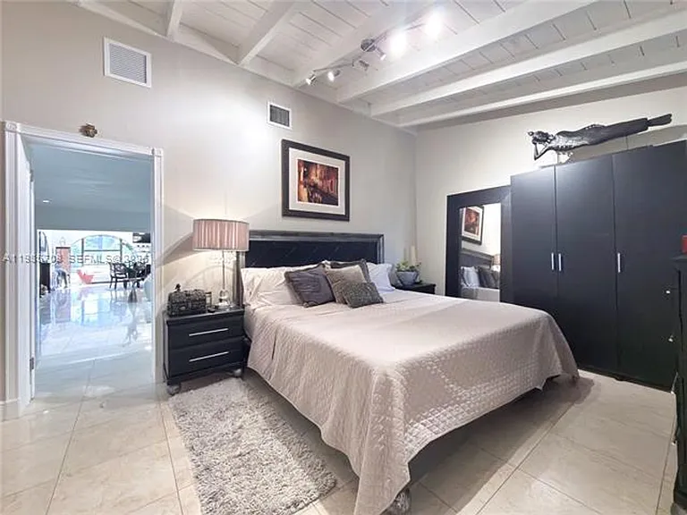 7925 SW 124th St — Photo 25