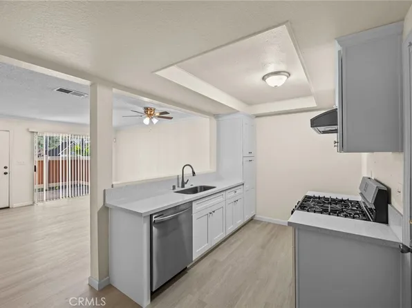 1460 Kendall Dr Unit 57, San Bernardino, CA 92407