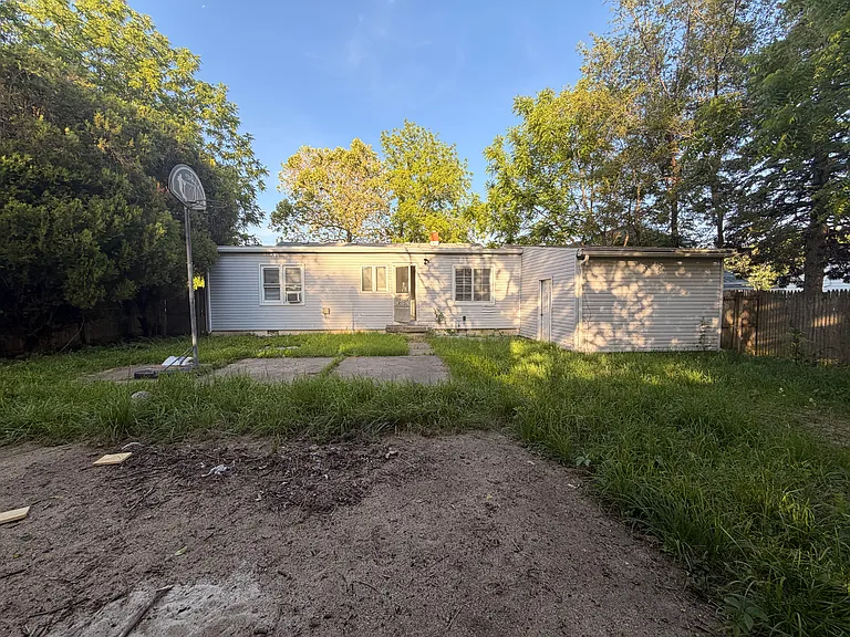 142 Van Buren Ave — Photo 25