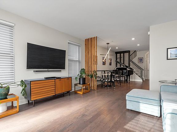 5th image of 29 Midway Rd N