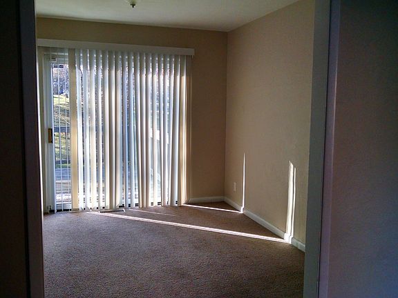 3rd image of 7830 Donnelly Ave