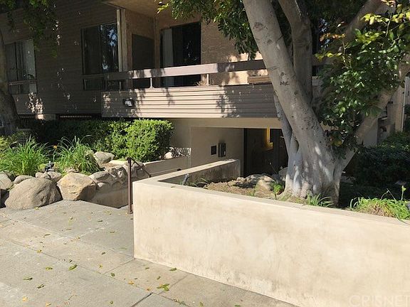 5th image of 4641 Fulton Ave APT 305