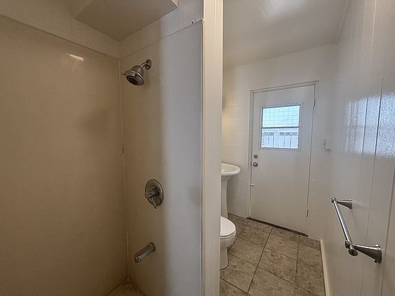 4th image of 2620 Kaaha St #3