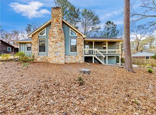 875 Strawberry Dr, Ellenwood, GA 30294