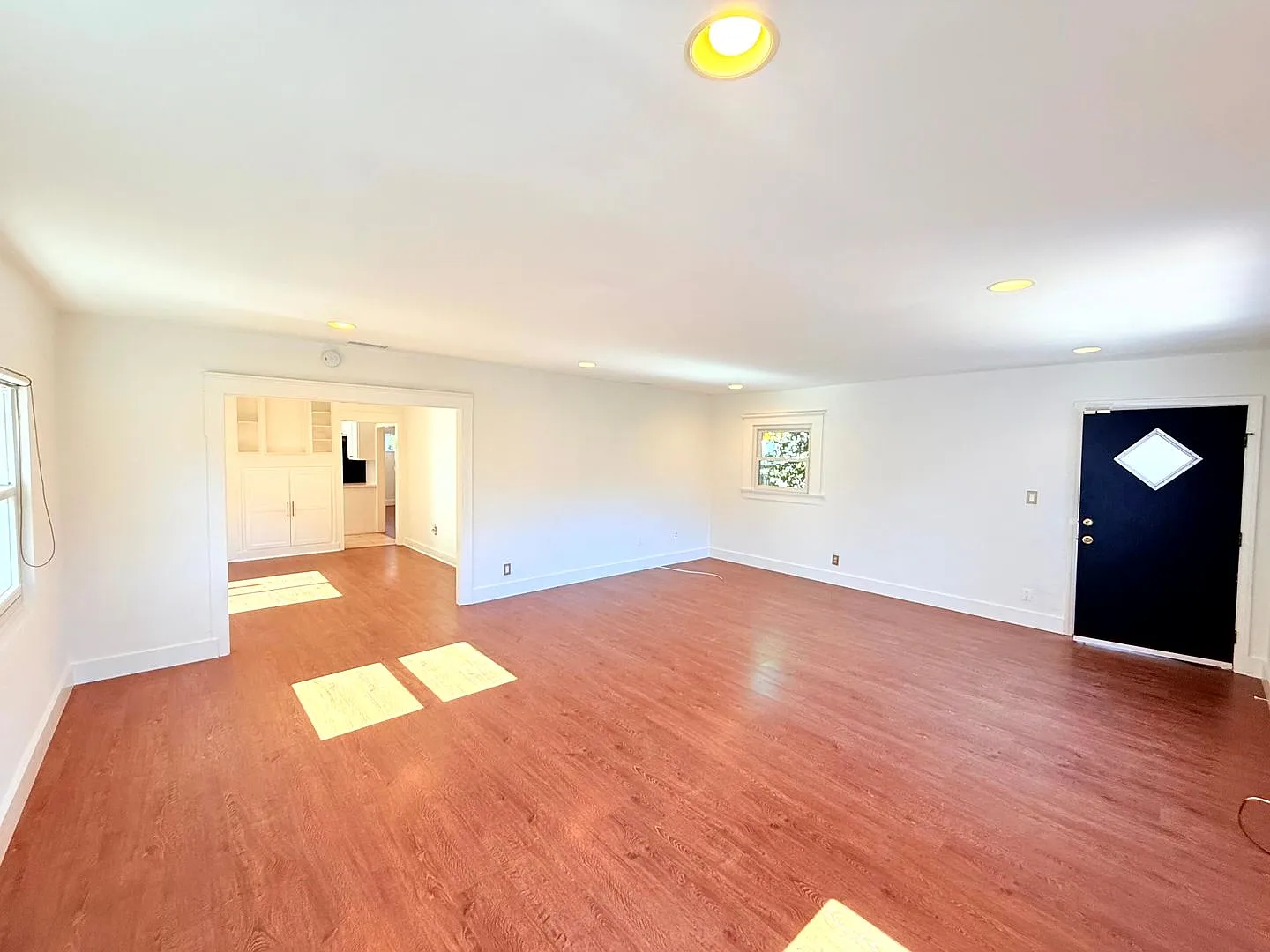 Fantastic 3 bed 1 bath Home with Spacious Outdoor Spaces in Virgil Village — Photo 4