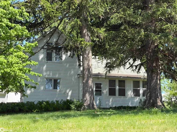 311 Oak Ave, Charter Oak, IA 51439