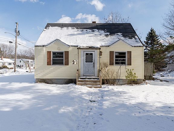 2nd image of 101 Merrymeeting Road