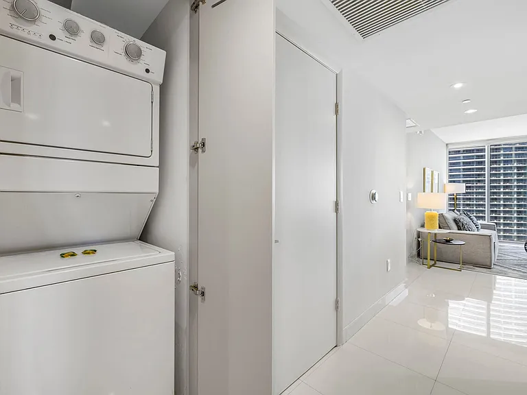 Washer/Dryer