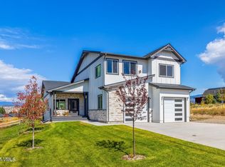 259 Tomahawk Dr, Gypsum, CO 81637