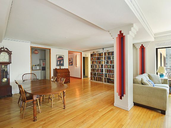 4th image of 43 W 61st St APT 25R