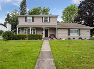 539 Old Bridge Rd, Grand Blanc, MI 48439