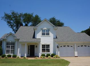 212 Hermitage Dr, Searcy, AR 72143