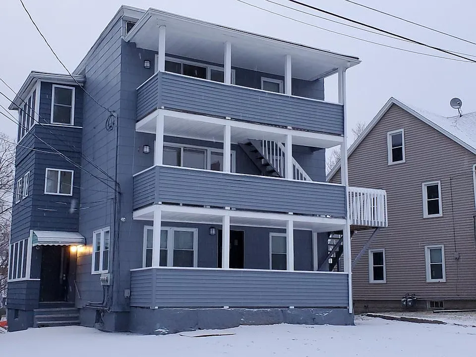 58 Pulaski St #3