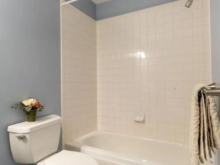 5905 Marina View Ct — Photo 14