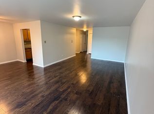 East End Apartments/Madison Apartments, Calumet City, IL 60409