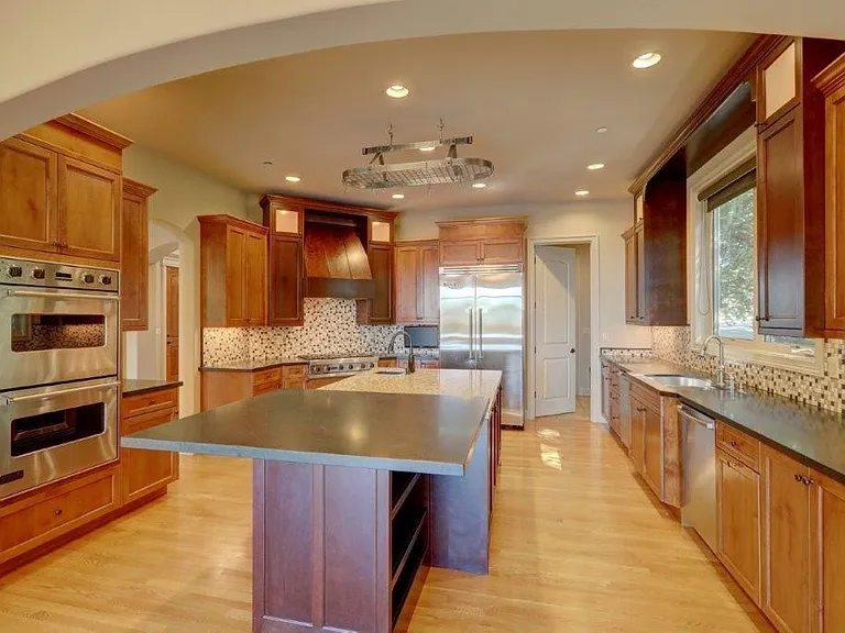 10925 SE Lake Rd — Photo 9