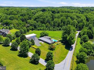875 Locust Grove Rd, West Chester, PA 19382