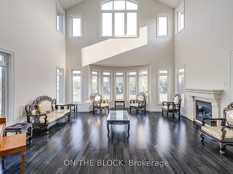 24 Whitewood Dr — Photo 44