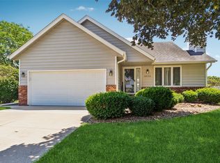8008 Goodman Dr, Urbandale, IA 50322