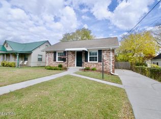 204 7th St, Maryville, TN 37804