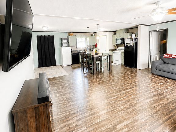 2nd image of 664 Jack Ave