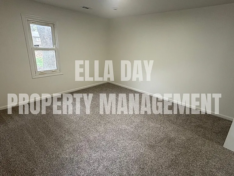 550 N Sheridan St — Photo 10