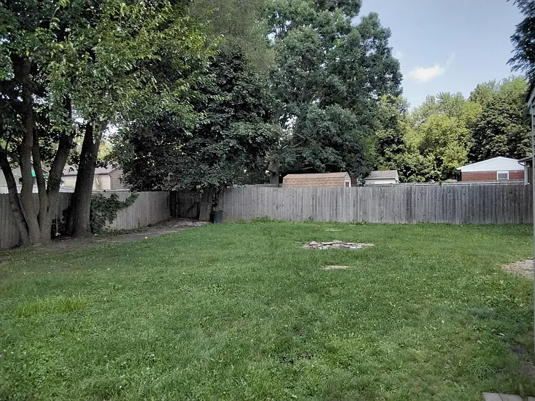5629 Hallendale Rd — Photo 3